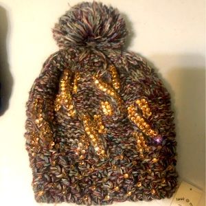 NWOT multicolor winter hat with sequins